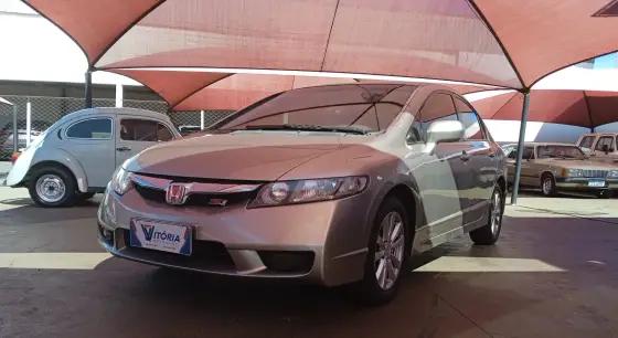 HONDA CIVIC 1.8 LXS 16V FLEX 4P MANUAL HONDA CIVIC 1.8 LXS 16V FLEX 4P MANUAL