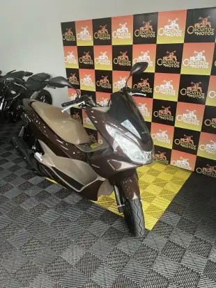 HONDA-PCX-2017