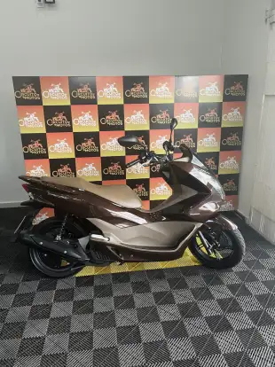 HONDA-PCX-2017