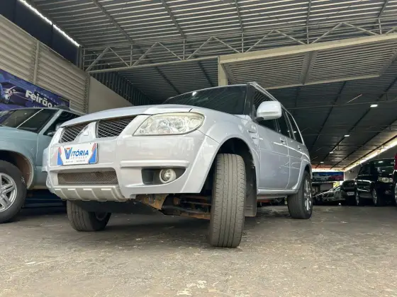 MITSUBISHI PAJERO 2.5 HD 4X4 8V TURBO INTERCOOLER DIESEL 4P MANUAL MITSUBISHI PAJERO 2.5 HD 4X4 8V TURBO INTERCOOLER DIESEL 4P MANUAL