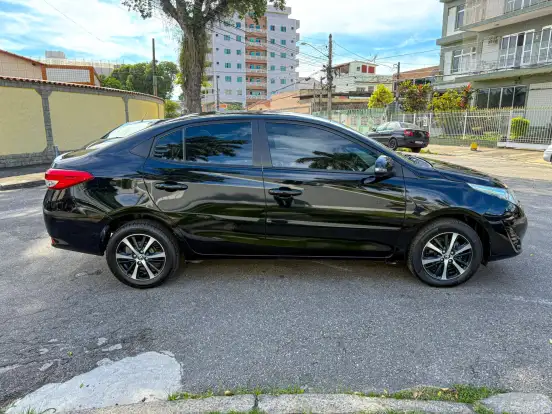 TOYOTA-YARIS-2018