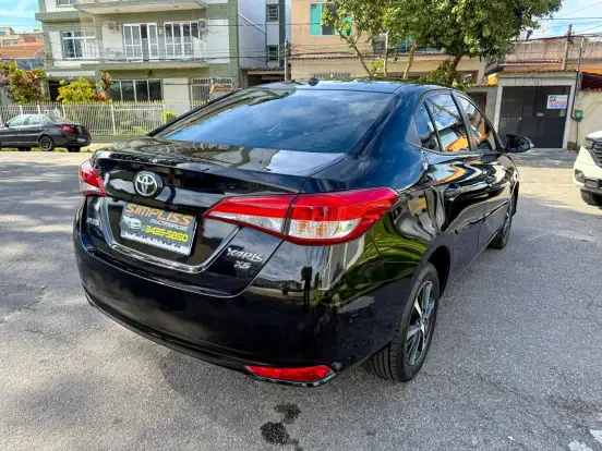 TOYOTA-YARIS-2018