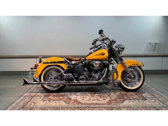 HARLEY-DAVIDSON SOFTAIL HERITAGE CLASSIC 