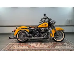 HARLEY-DAVIDSON SOFTAIL HERITAGE CLASSIC HARLEY-DAVIDSON SOFTAIL HERITAGE CLASSIC