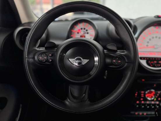 MINI-COUNTRYMAN-2012