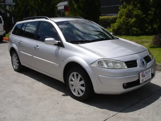 RENAULT MEGANE 1.6 DYNAMIQUE GRAND TOUR 16V FLEX 4P MANUAL