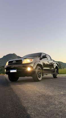 TOYOTA-HILUX-2008