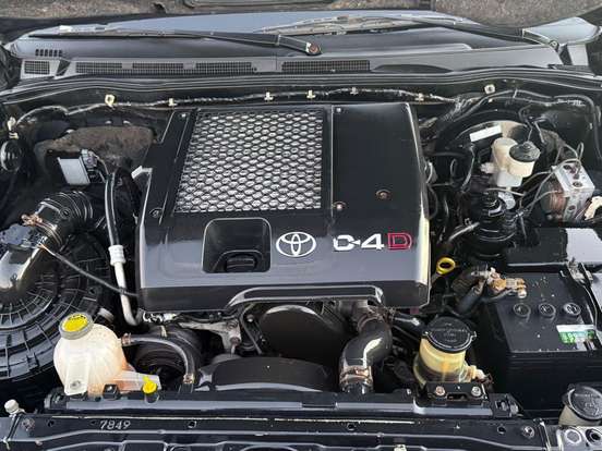 TOYOTA-HILUX-3.0 SRV 4X4 CD 16V TURBO INTERCOOLER DIESEL 4P AUTOMÁTICO TOYOTA-HILUX-2008