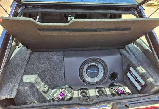 VOLKSWAGEN-GOL-1989