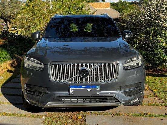 VOLVO-XC90-2016