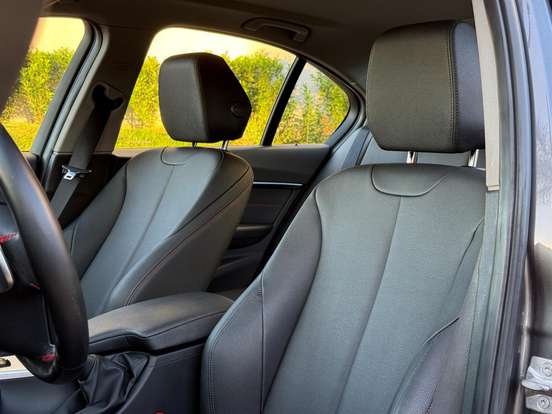 BMW-320i-2.0 SPORT 16V TURBO ACTIVE FLEX 4P AUTOMÁTICO BMW-320i-2018