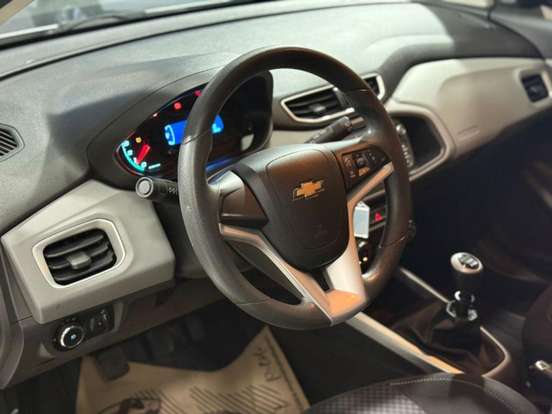 CHEVROLET-ONIX-2016