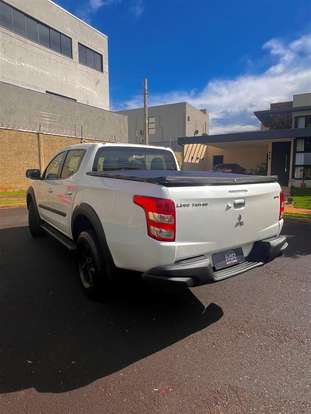 MITSUBISHI-L200 TRITON-2021