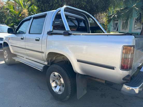 TOYOTA-HILUX-3.0 SRV 4X2 CD 8V DIESEL 4P MANUAL TOYOTA-HILUX-2003