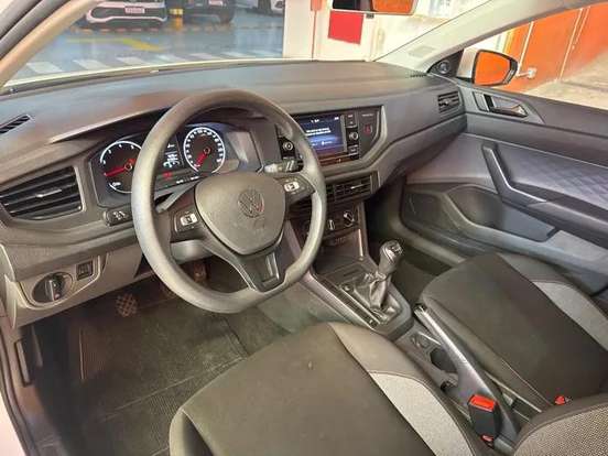 VOLKSWAGEN-POLO-2023