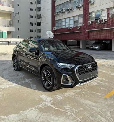 AUDI-Q5-2022