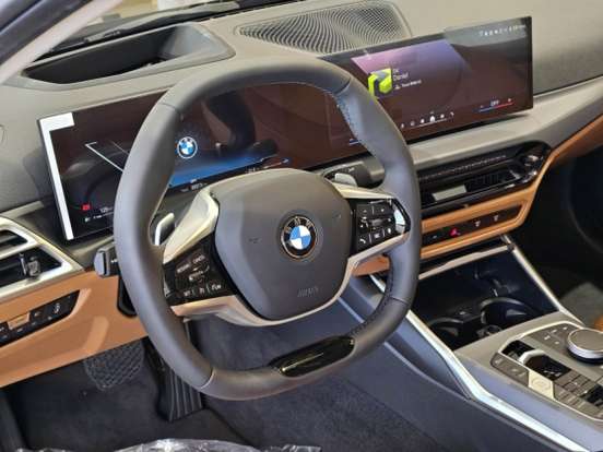 BMW-320i-2025