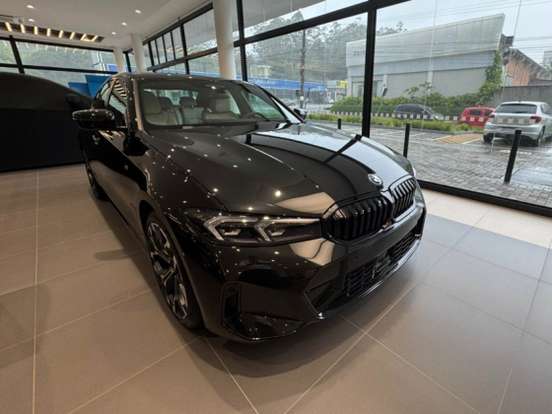 BMW-330e-2025