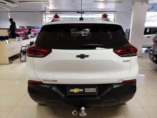 CHEVROLET-TRACKER-2023