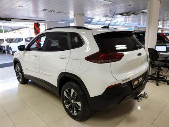 CHEVROLET-TRACKER-2023