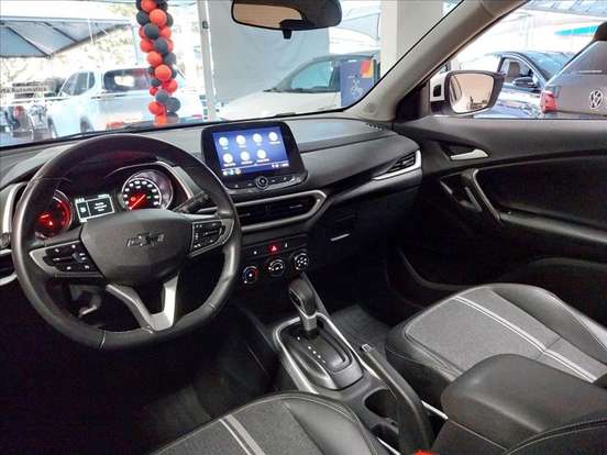 CHEVROLET-TRACKER-2023
