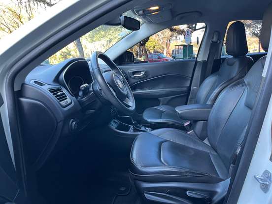 JEEP-COMPASS-2.0 16V FLEX LONGITUDE AUTOMÁTICO JEEP-COMPASS-2018