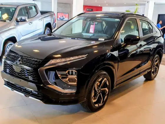 MITSUBISHI ECLIPSE CROSS 1.5 MIVEC TURBO GASOLINA HPE-S S-AWC CVT MITSUBISHI ECLIPSE CROSS 1.5 MIVEC TURBO GASOLINA HPE-S S-AWC CVT