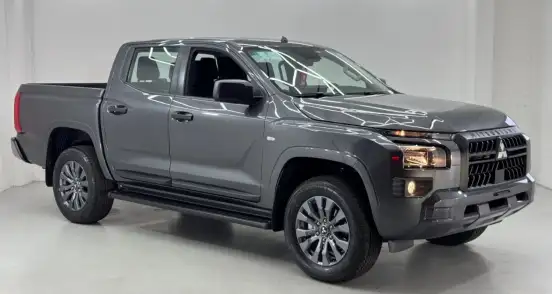 MITSUBISHI-TRITON-2.4 BITURBO DIESEL CD GLS 4X4 AUTOMÁTICO MITSUBISHI-TRITON-2025
