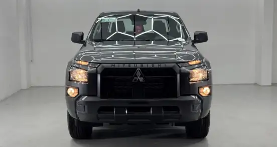 MITSUBISHI-TRITON-2.4 BITURBO DIESEL CD GLS 4X4 AUTOMÁTICO MITSUBISHI-TRITON-2025