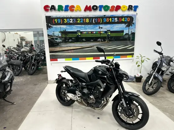 YAMAHA MT-09 