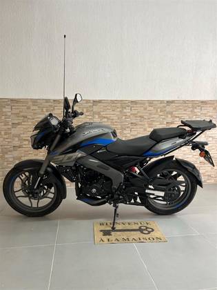 BAJAJ DOMINAR NS200 