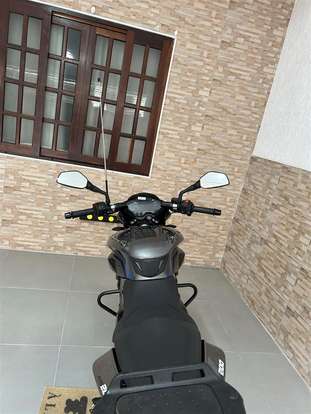 BAJAJ-DOMINAR NS200-2025
