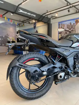BAJAJ-DOMINAR NS160 BAJAJ-DOMINAR NS160-2026