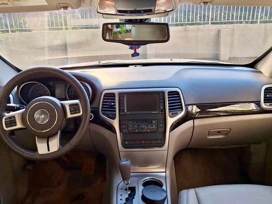 JEEP-GRAND CHEROKEE-3.6 LAREDO 4X4 V6 24V GASOLINA 4P AUTOMÁTICO JEEP-GRAND CHEROKEE-2011