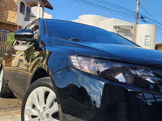 KIA-CERATO-1.6 SX3 16V GASOLINA 4P MANUAL KIA-CERATO-2012