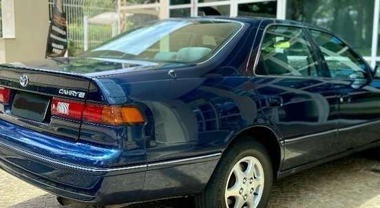 TOYOTA-CAMRY-2.2 LE 16V GASOLINA 4P AUTOMÁTICO TOYOTA-CAMRY-1997