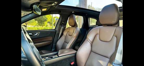 VOLVO-XC60-2.0 T8 HYBRID MOMENTUM AWD GEARTRONIC VOLVO-XC60-2021