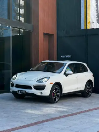 PORSCHE CAYENNE 4.8 S 4X4 V8 32V GASOLINA 4P TIPTRONIC