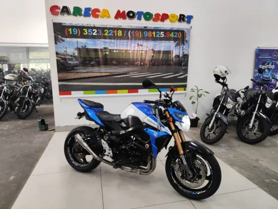 SUZUKI GSR 750A 