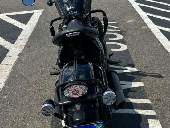 TRIUMPH-BONNEVILLE BOBBER 1200 TRIUMPH-BONNEVILLE BOBBER 1200-2019