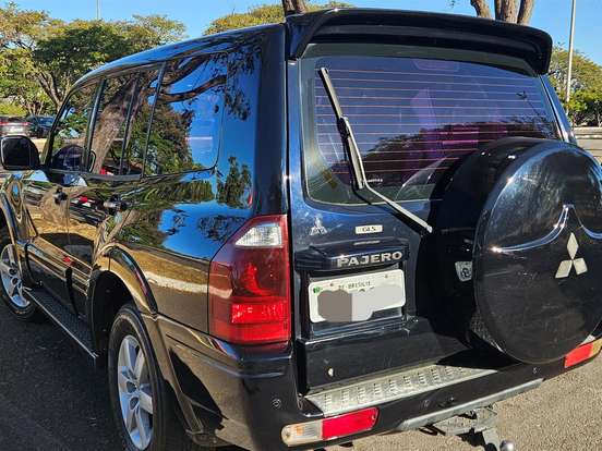 MITSUBISHI-PAJERO FULL-3.2 GLS 4X4 16V TURBO INTERCOOLER DIESEL 4P AUTOMÁTICO MITSUBISHI-PAJERO FULL-2005