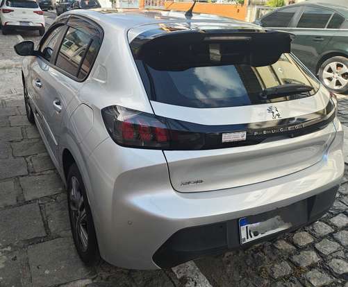 PEUGEOT-208-2020