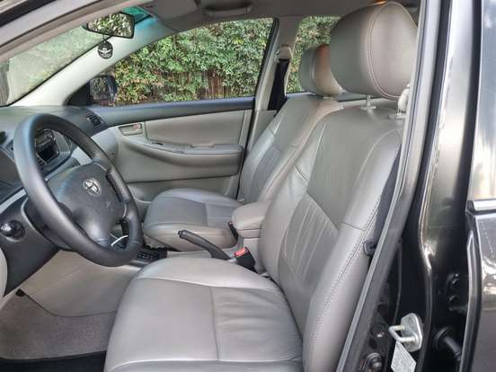 TOYOTA-COROLLA-2004
