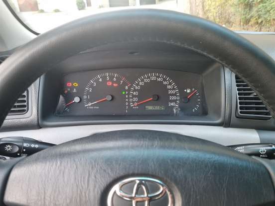 TOYOTA-COROLLA-2004