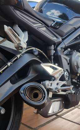 TRIUMPH-STREET TRIPLE 765 S-2019