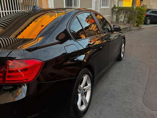 BMW-320i-2.0 16V TURBO GASOLINA 4P AUTOMÁTICO BMW-320i-2012