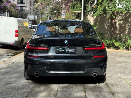 BMW-320i-2.0 16V TURBO GASOLINA M SPORT AUTOMÁTICO BMW-320i-2021