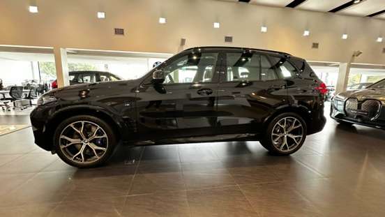 BMW-X5-2025