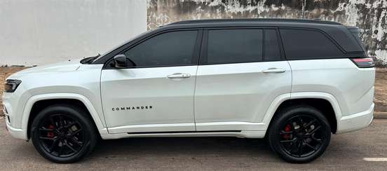 JEEP-COMMANDER-2024