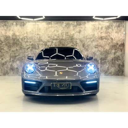 PORSCHE-911-2020